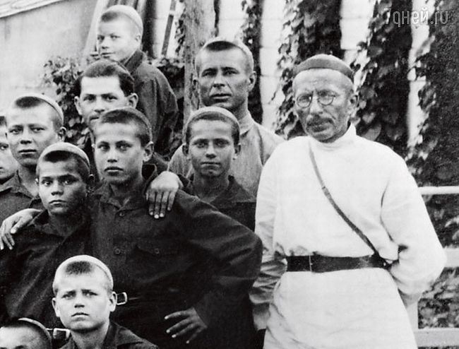 Макаренко в коммуне